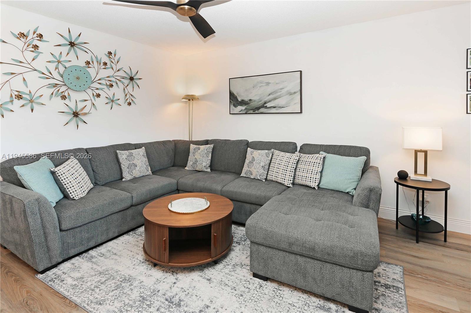 BEVERLY HILLS CONDO NUMBE - Residential