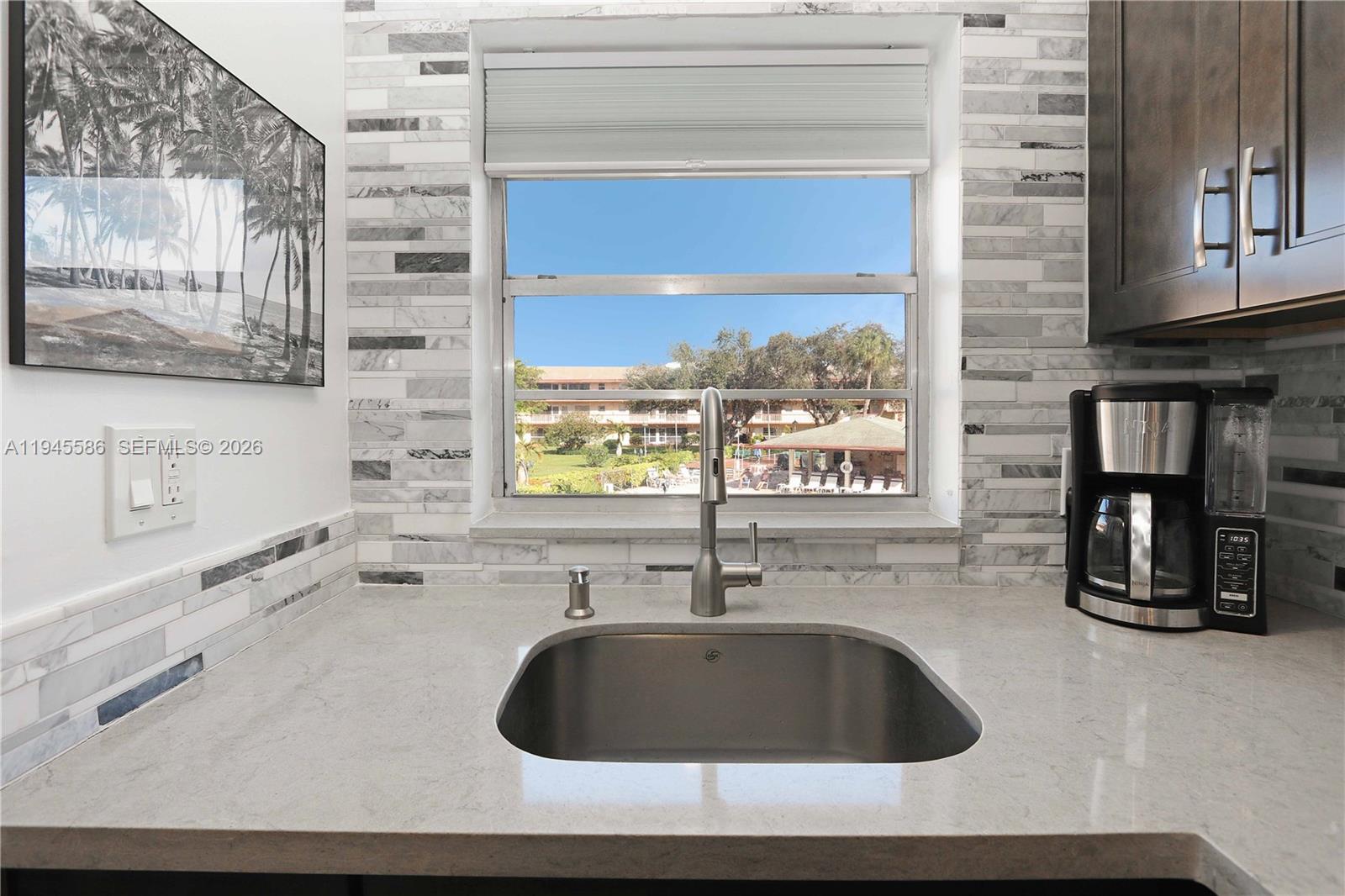 BEVERLY HILLS CONDO NUMBE - Residential