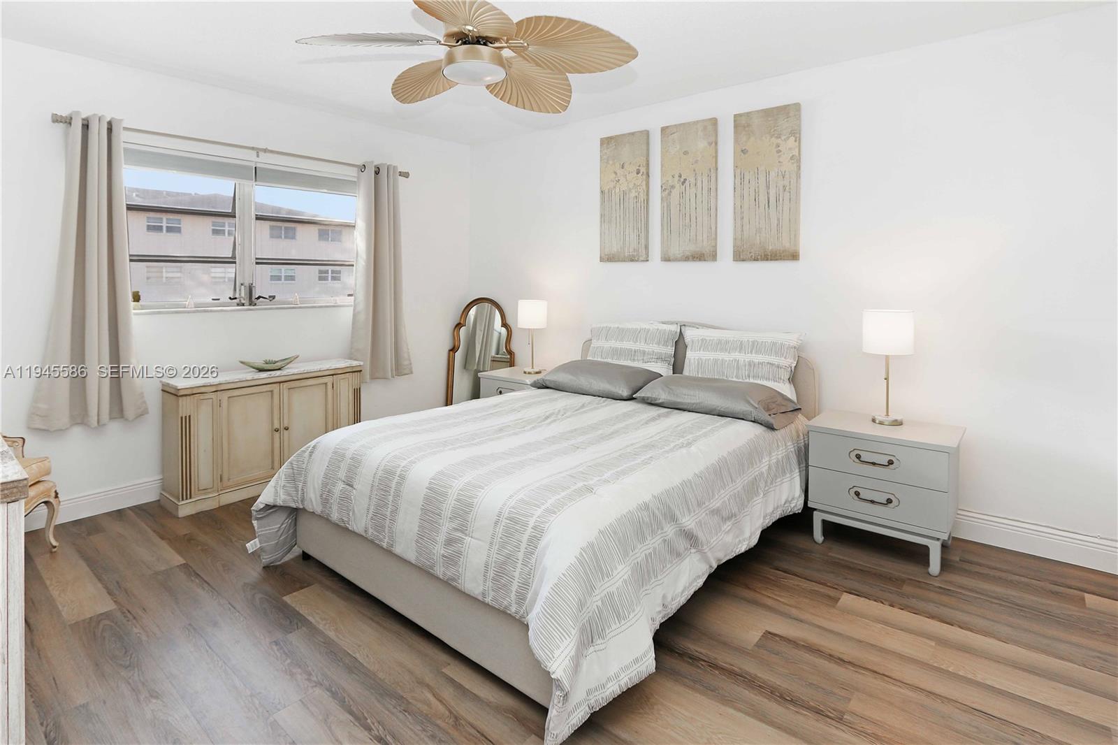 BEVERLY HILLS CONDO NUMBE - Residential