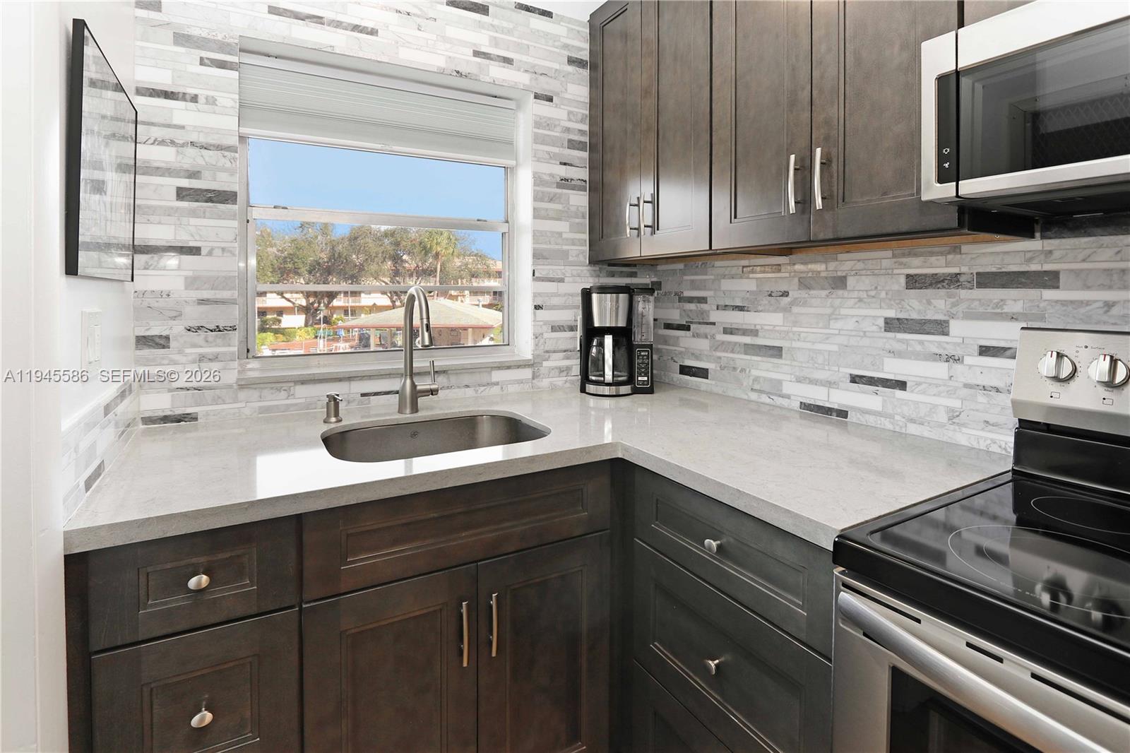 BEVERLY HILLS CONDO NUMBE - Residential