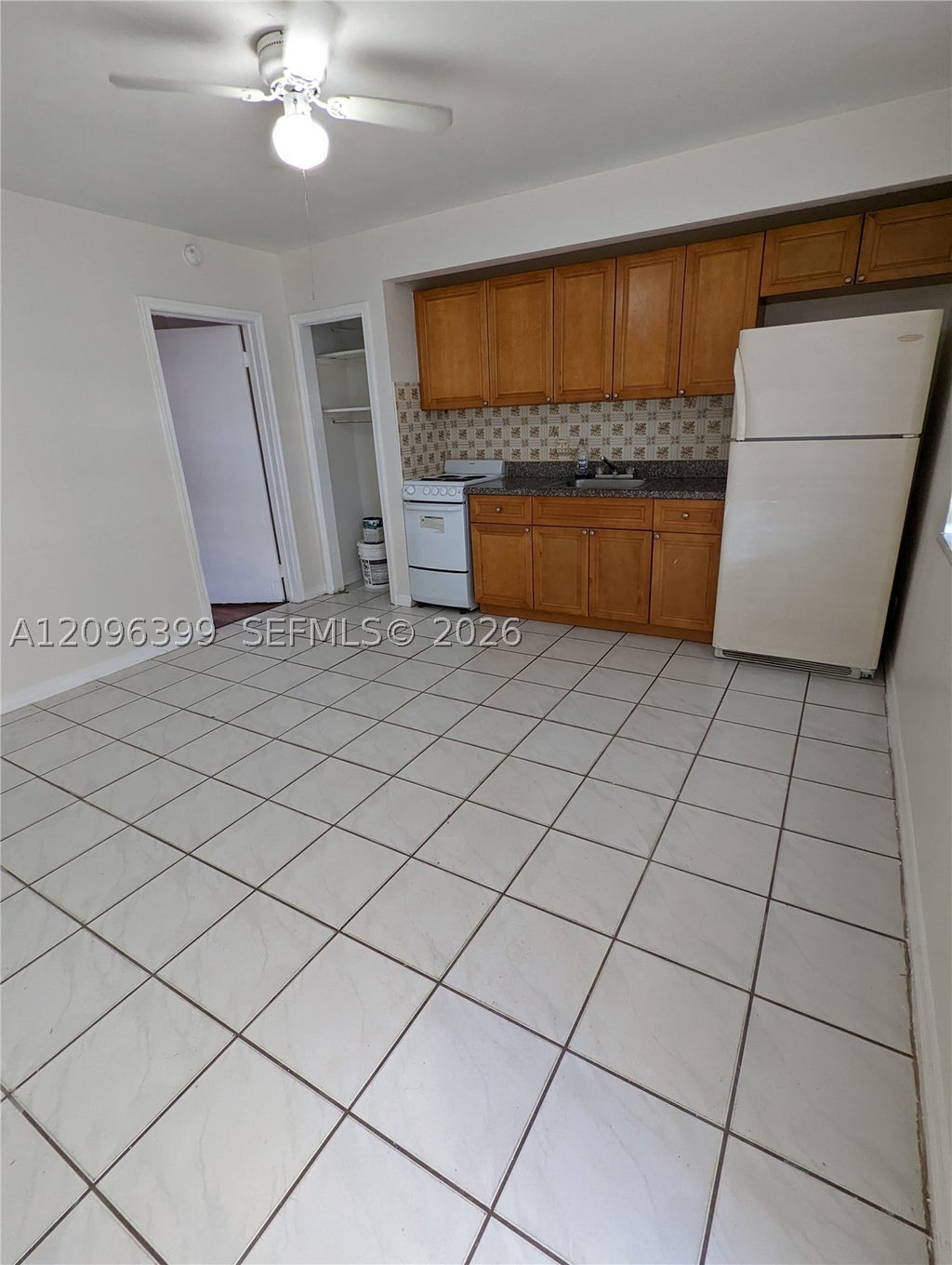 Photo of Hollywood, FL 33021 (MLS # A12096399)
