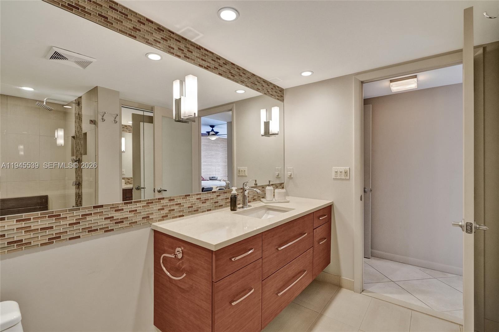 TOWERS OF OCEANVIEW EAST - Residential