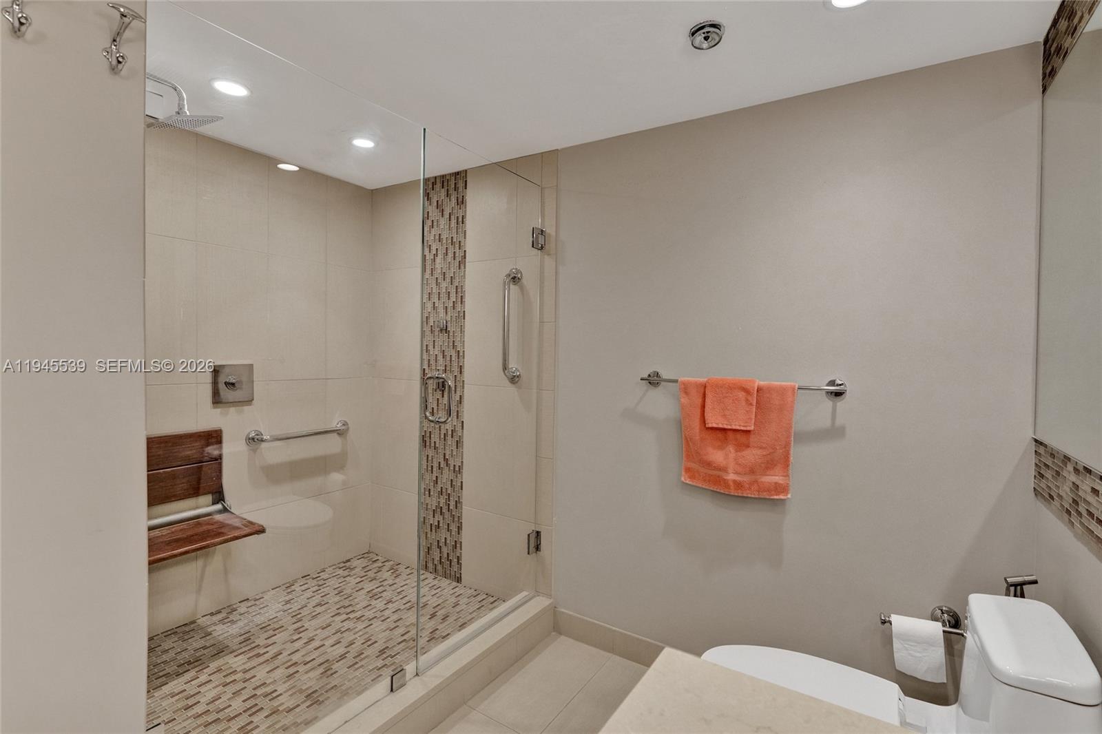 TOWERS OF OCEANVIEW EAST - Residential