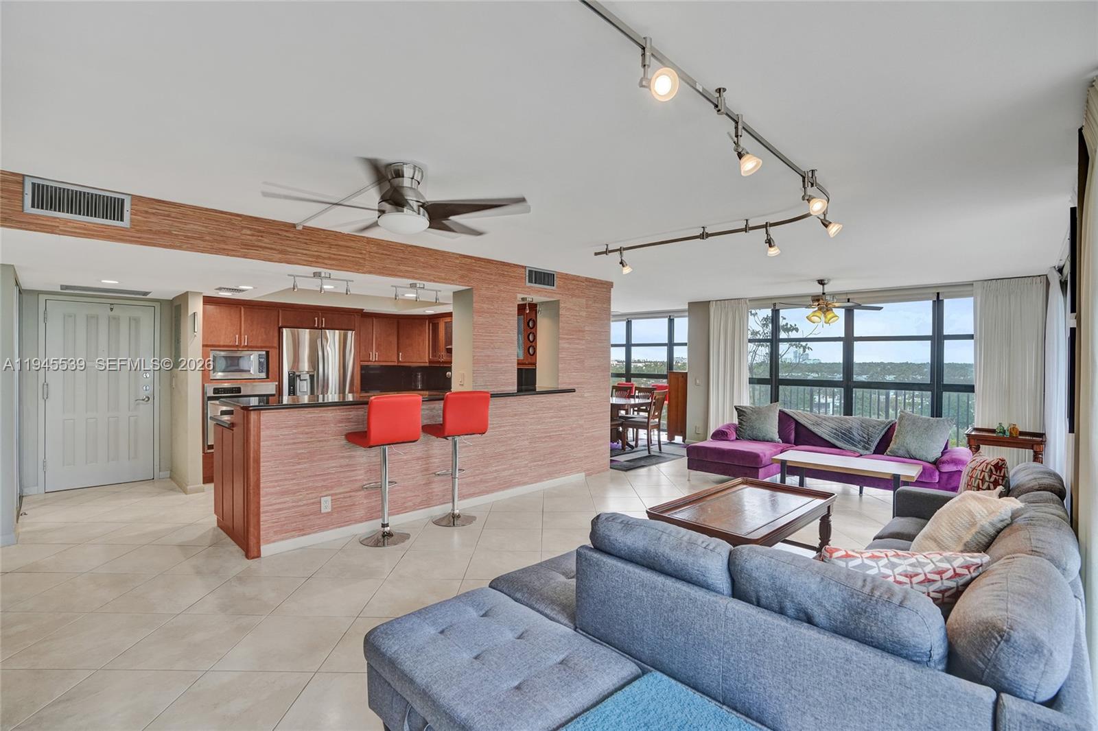 TOWERS OF OCEANVIEW EAST - Residential