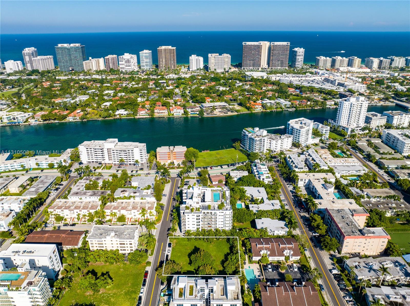 BAY HARBOR ISLAND - Land