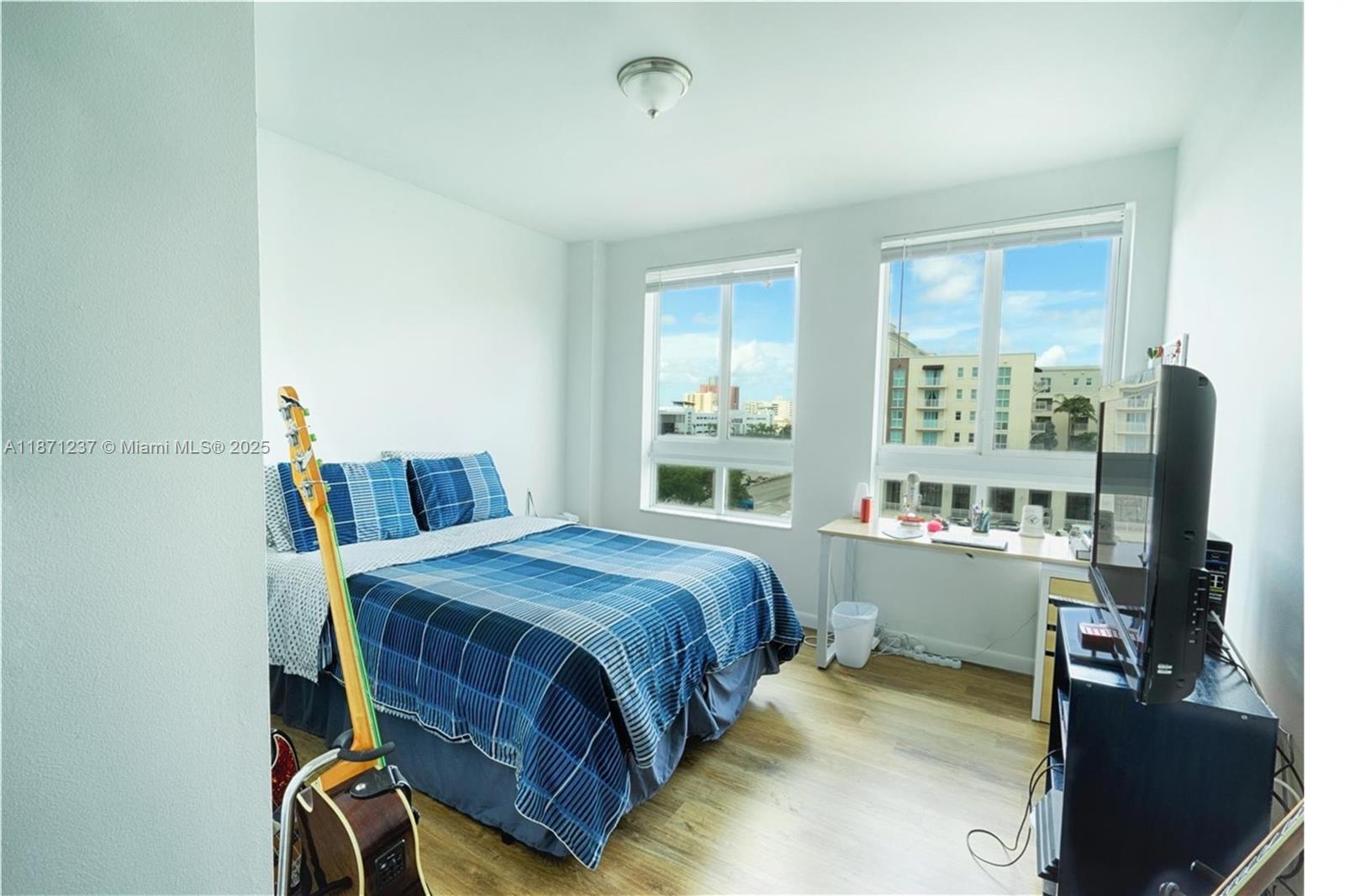 TOSCANO CONDO - Residential