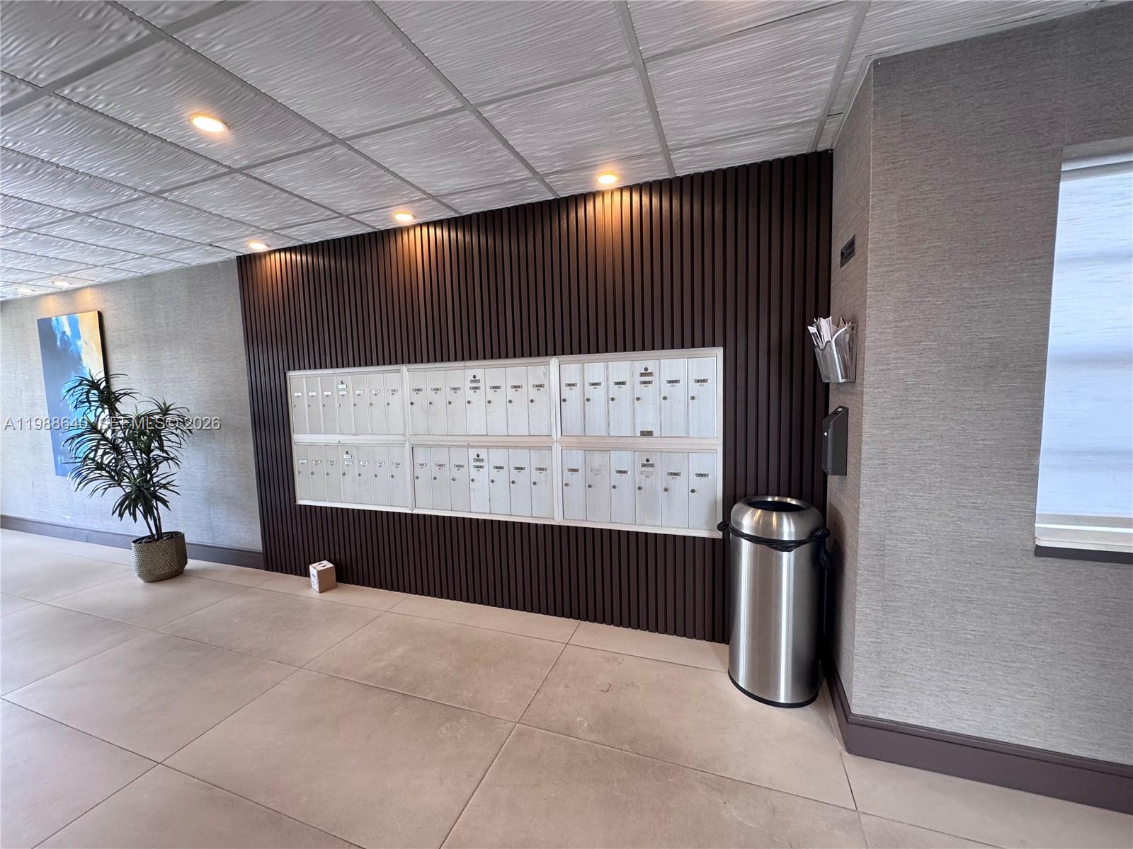 INTERNATIONAL TOWERS COND - Residential Lease