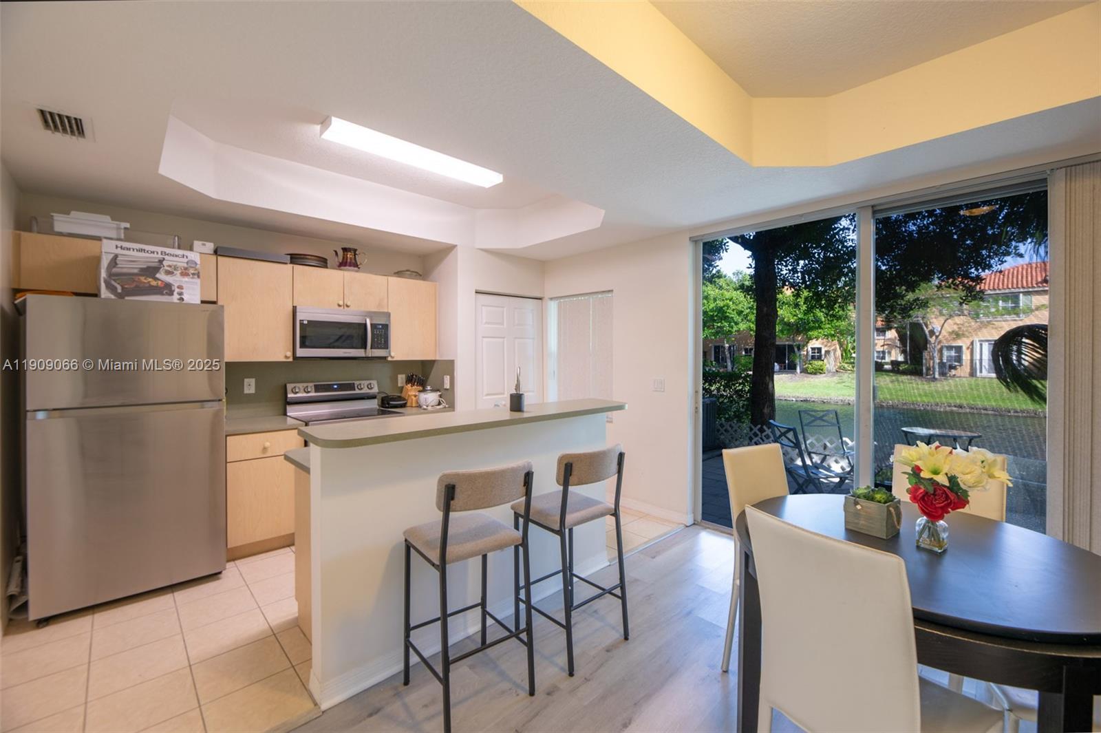 VILLAS AT HARBOR ISLES CO - Residential