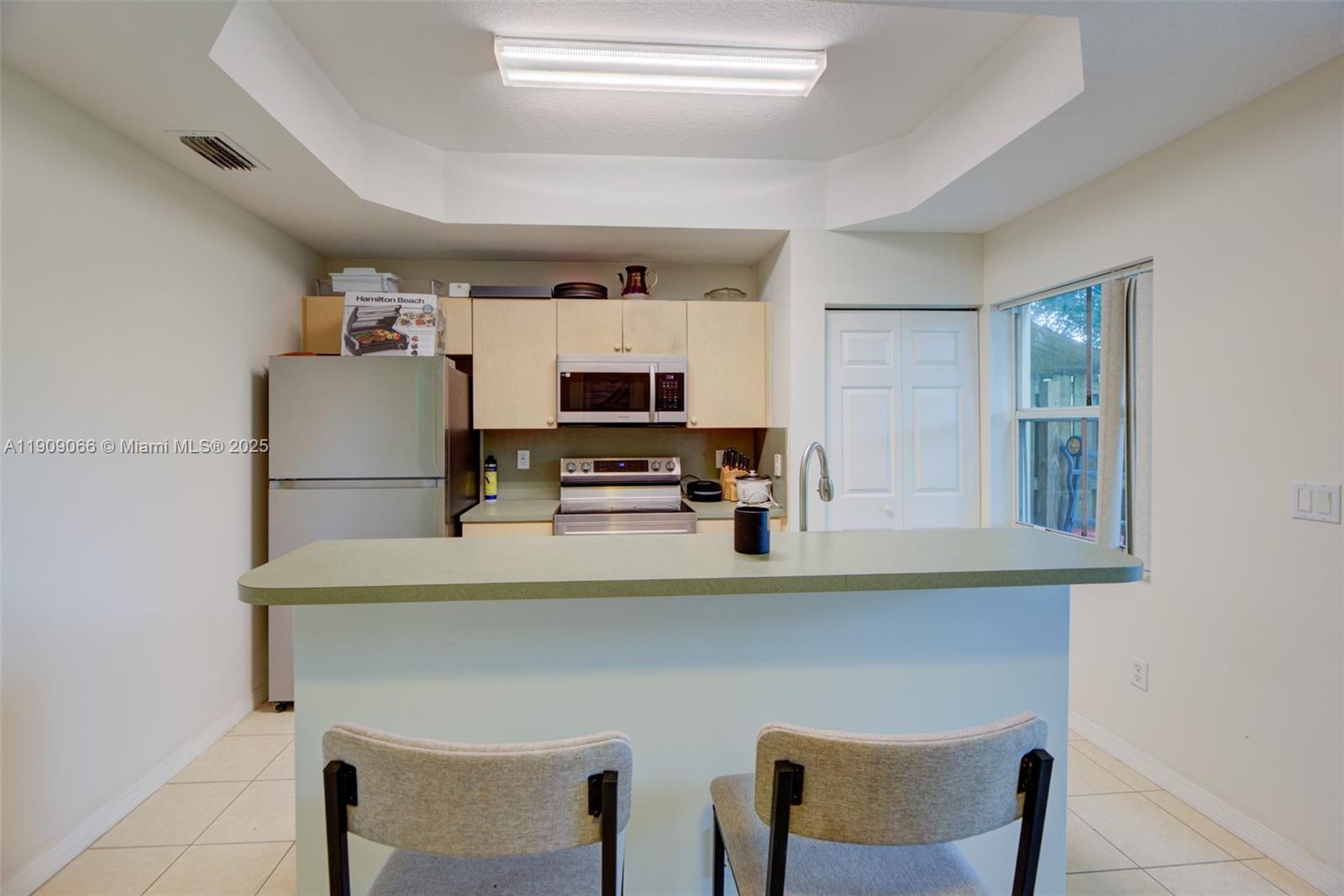 VILLAS AT HARBOR ISLES CO - Residential