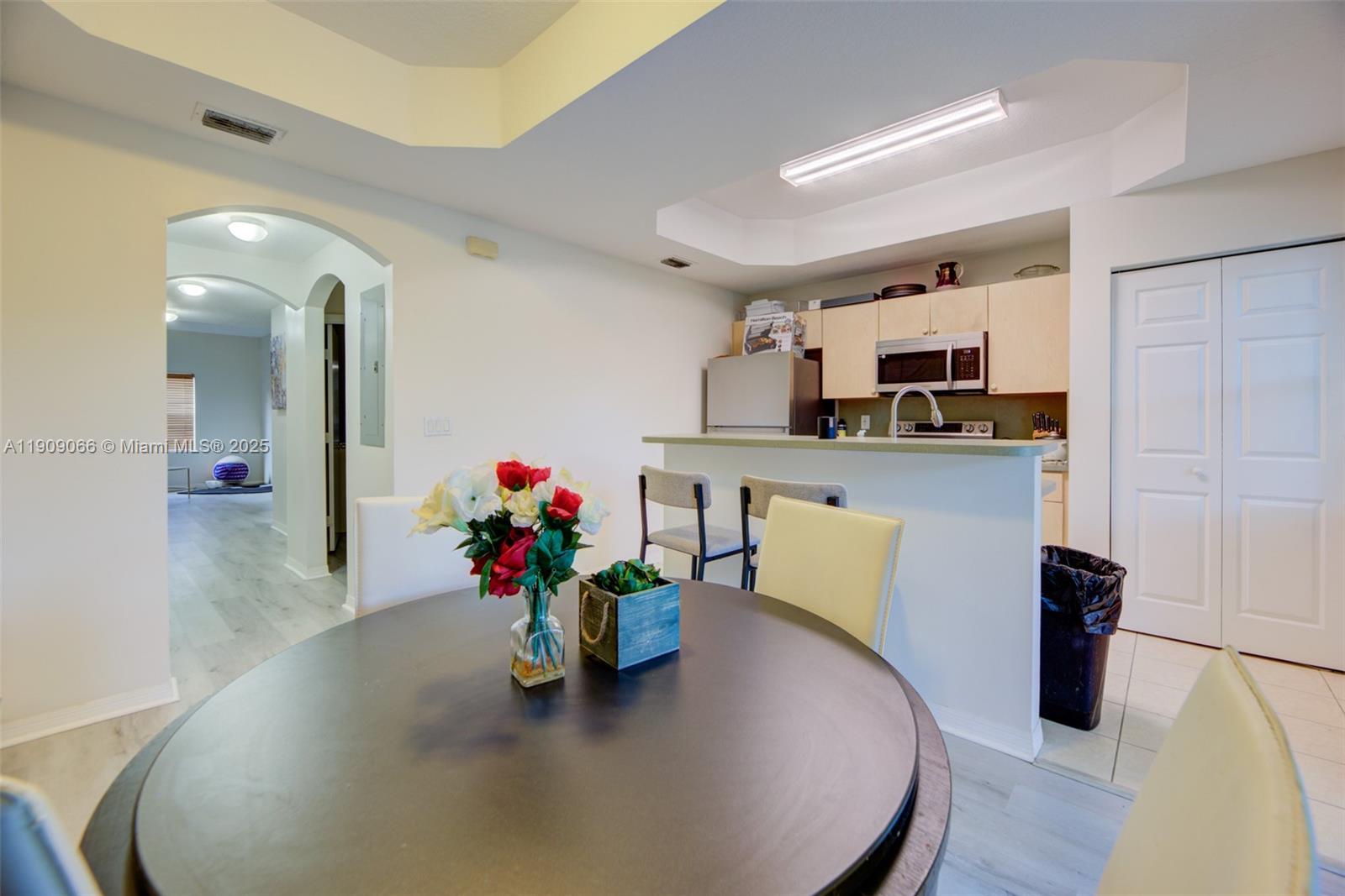 VILLAS AT HARBOR ISLES CO - Residential