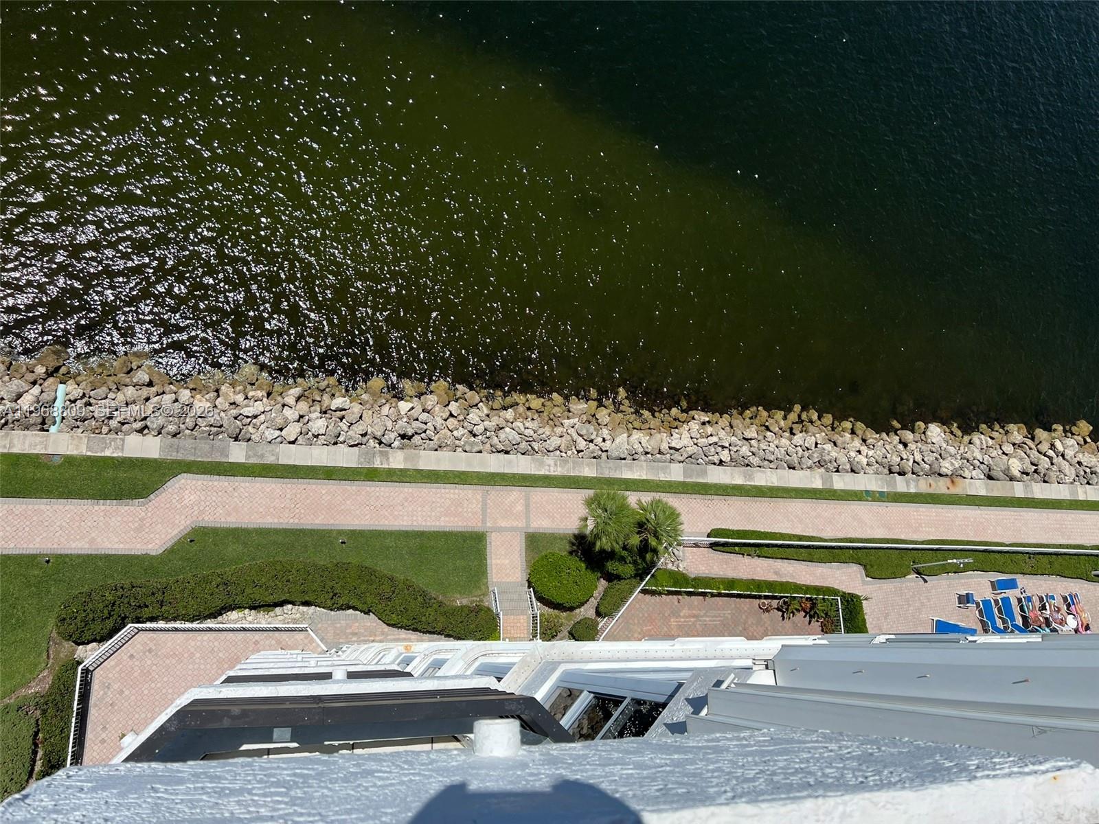 MYSTIC POINTE TOWER 500 C - Residential