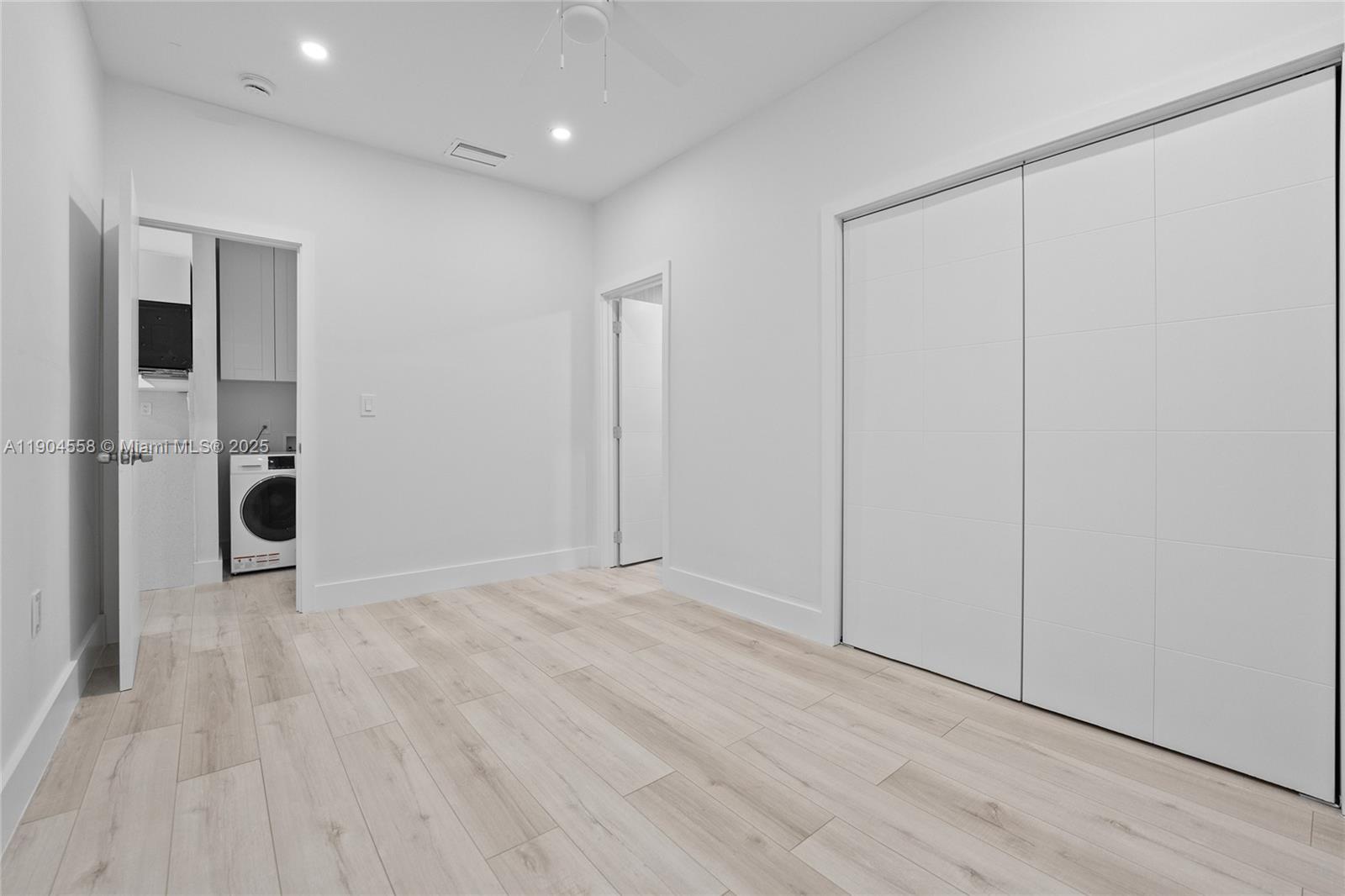 BRICKELL RIVERVIEW - Residential Lease