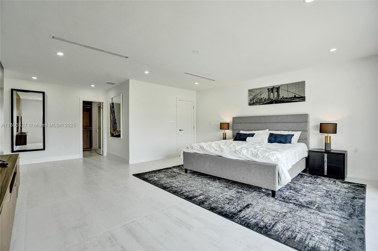 CORAL RIDGE COUNTRY CLUB - Residential