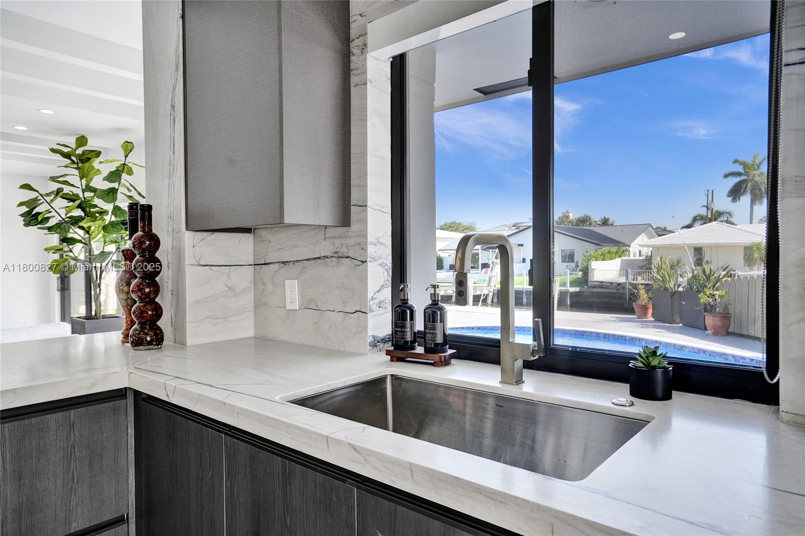 CORAL RIDGE COUNTRY CLUB - Residential