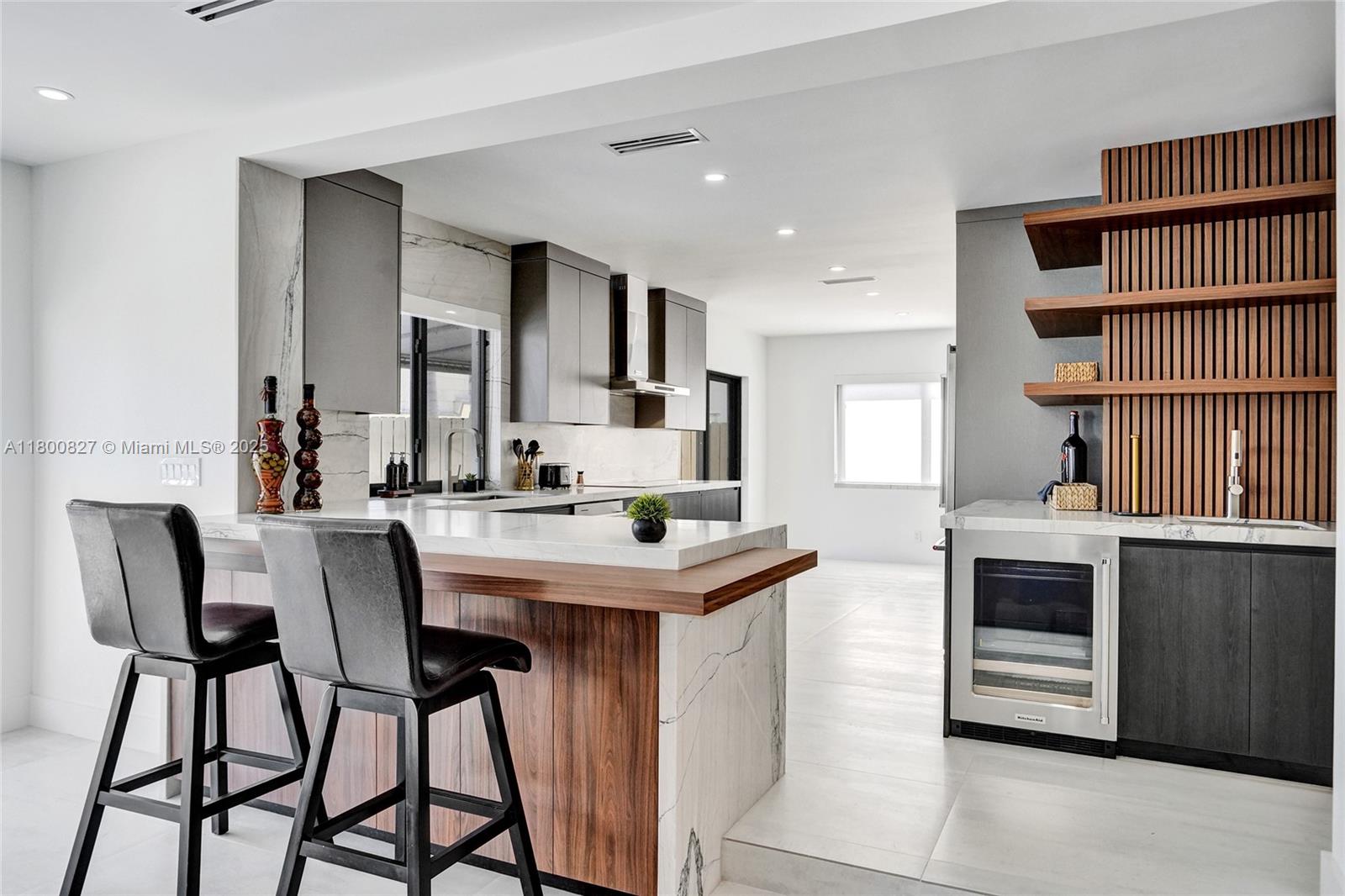 CORAL RIDGE COUNTRY CLUB - Residential