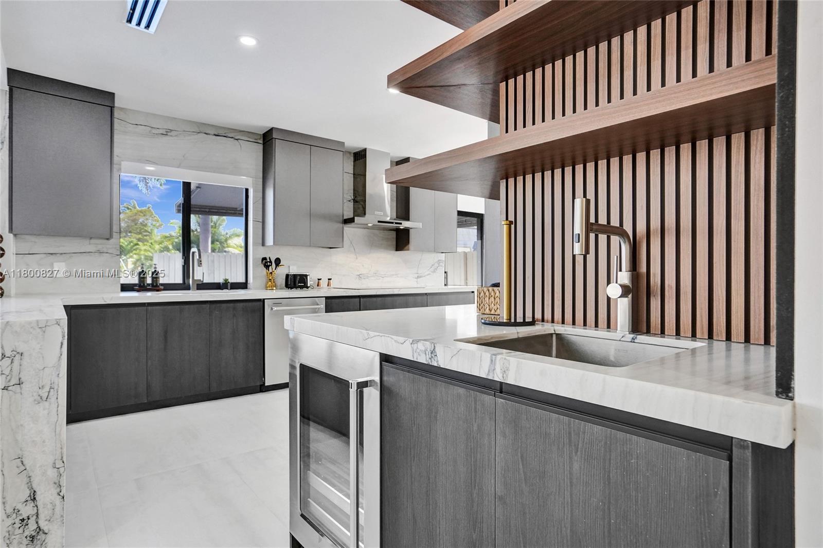 CORAL RIDGE COUNTRY CLUB - Residential