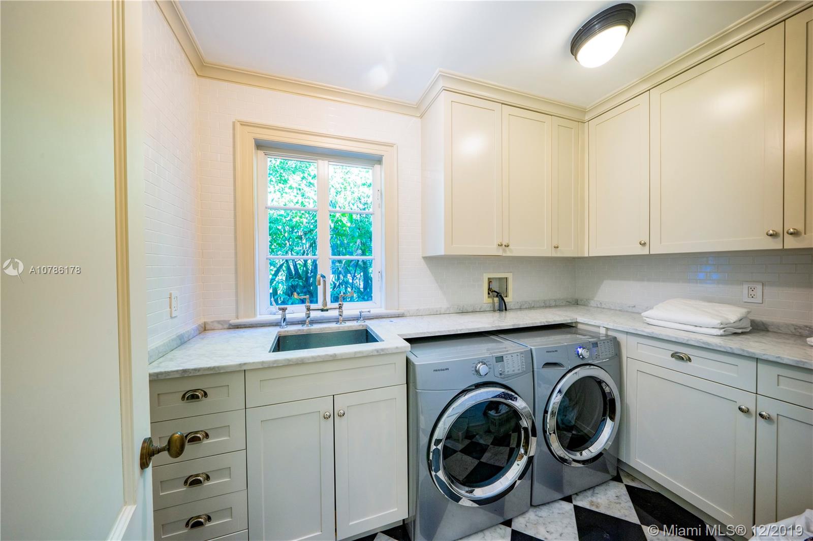 LAKE VIEW SUB - Residential