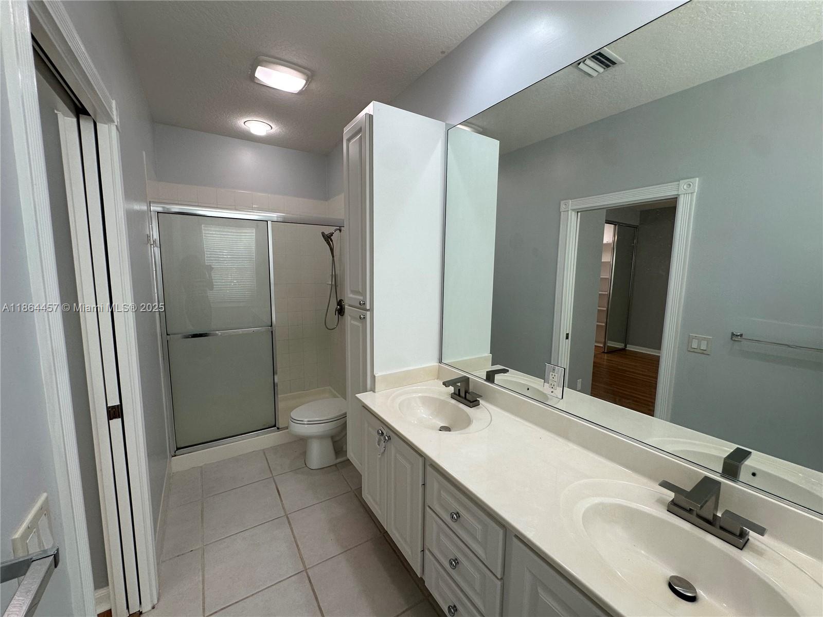 CATALINA LAKES - Residential