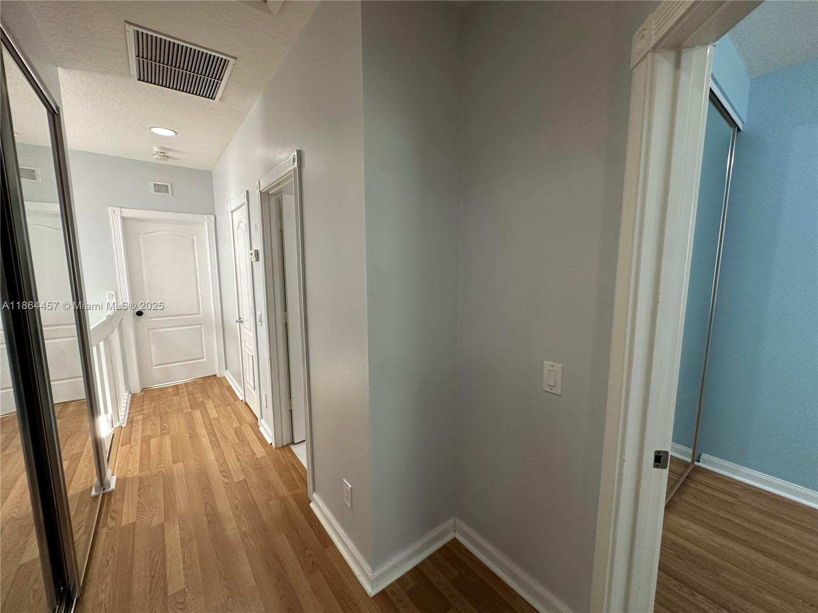 CATALINA LAKES - Residential