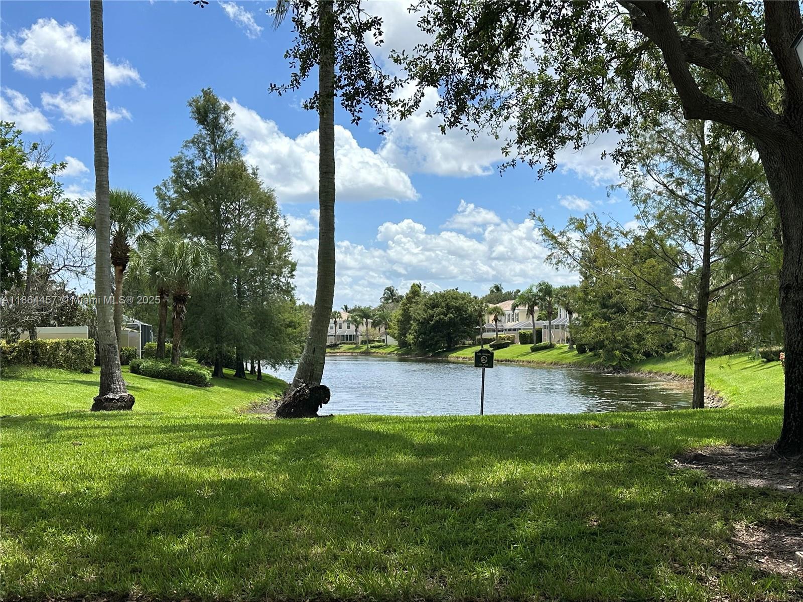 CATALINA LAKES - Residential
