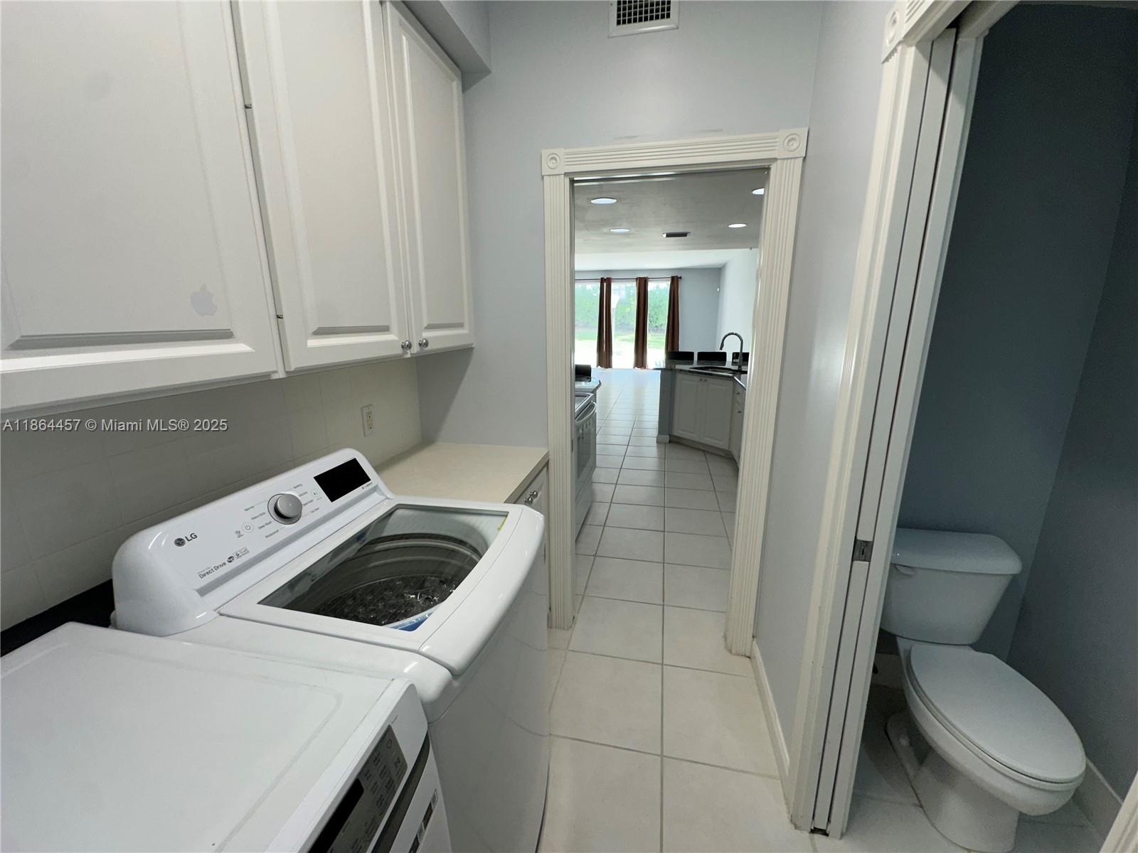 CATALINA LAKES - Residential
