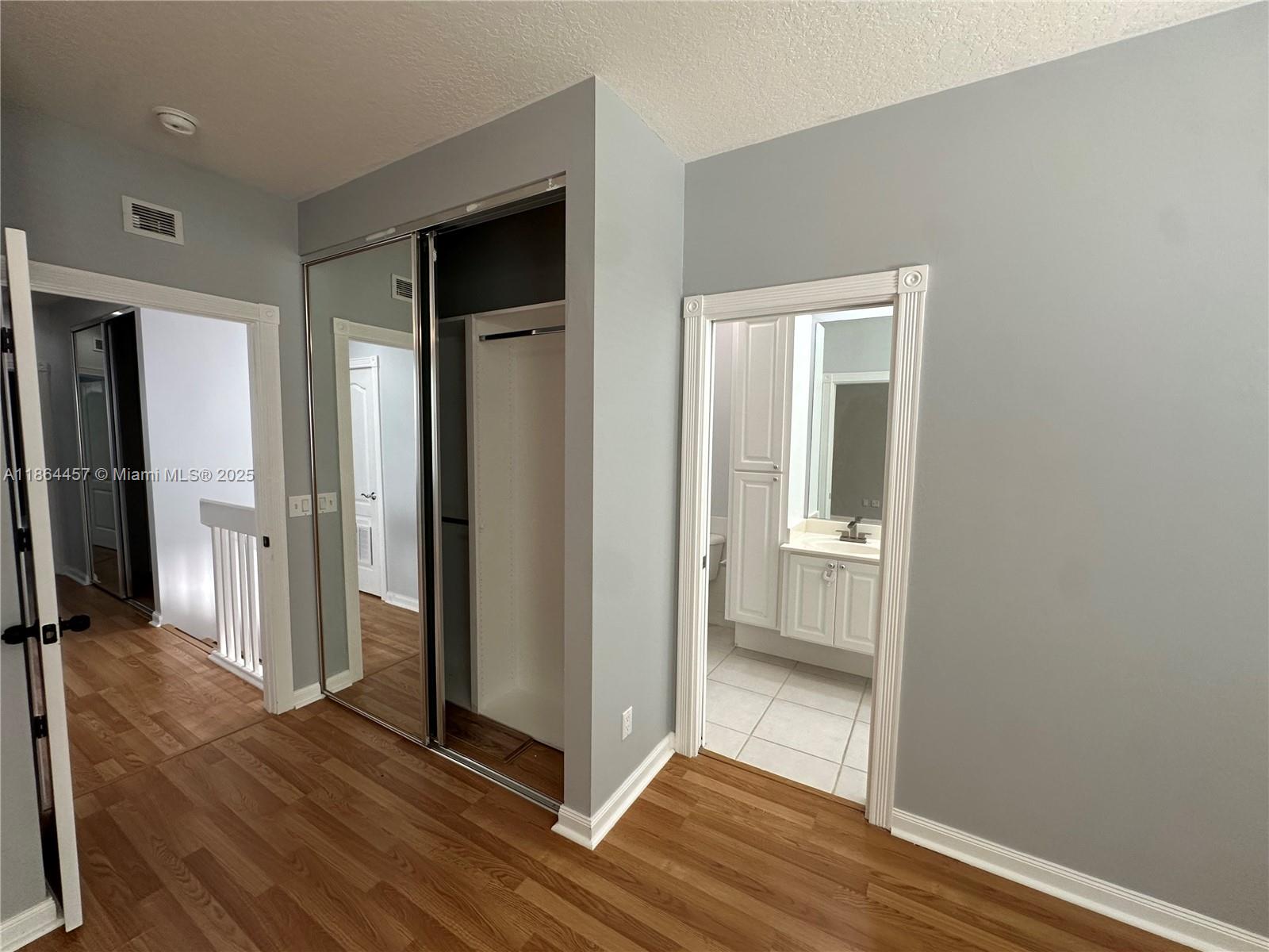 CATALINA LAKES - Residential
