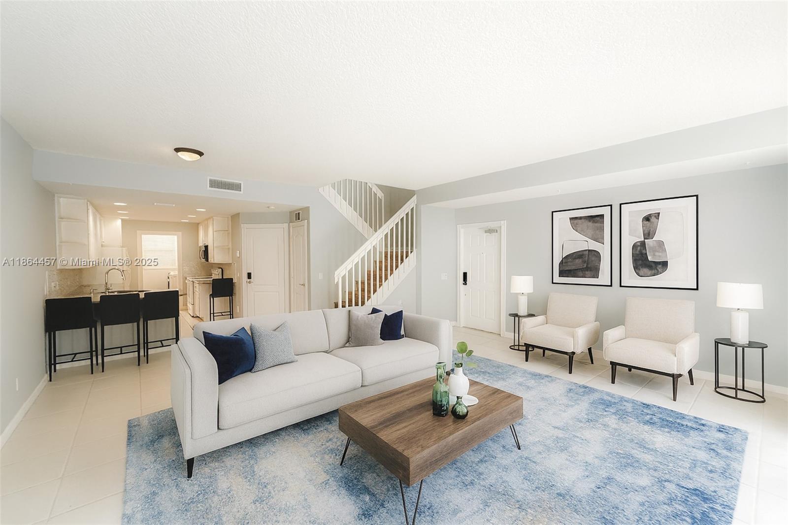 CATALINA LAKES - Residential