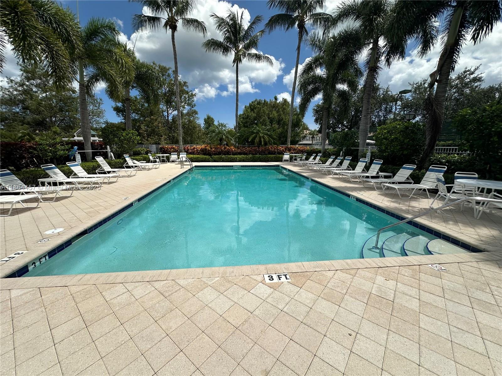 CATALINA LAKES - Residential