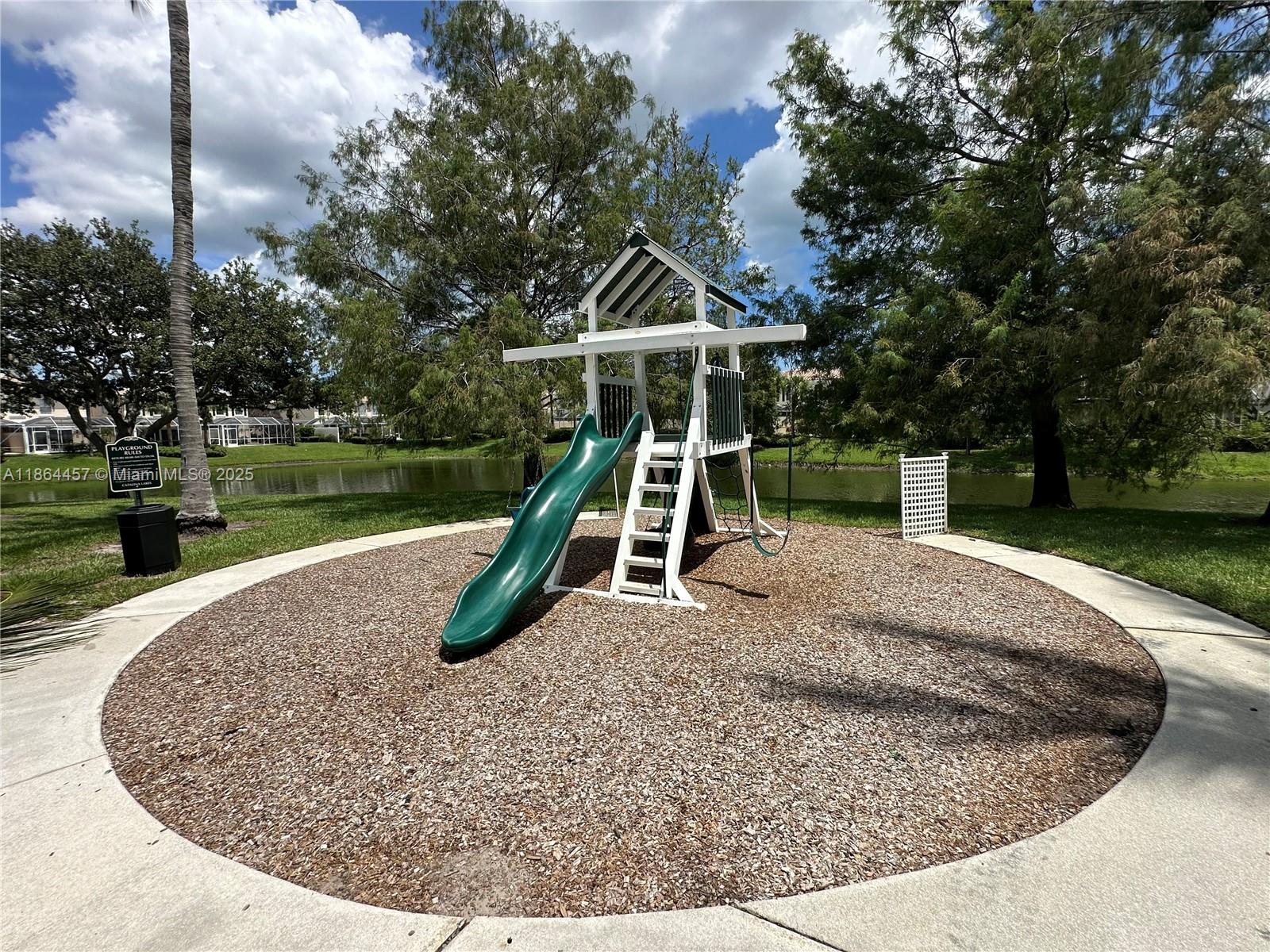 CATALINA LAKES - Residential