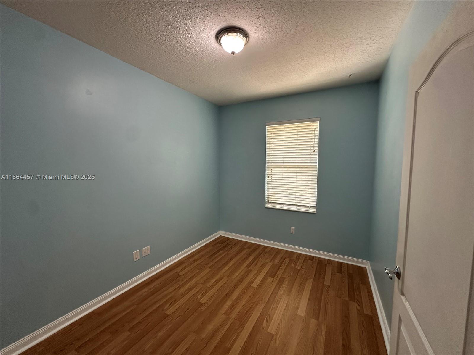 CATALINA LAKES - Residential