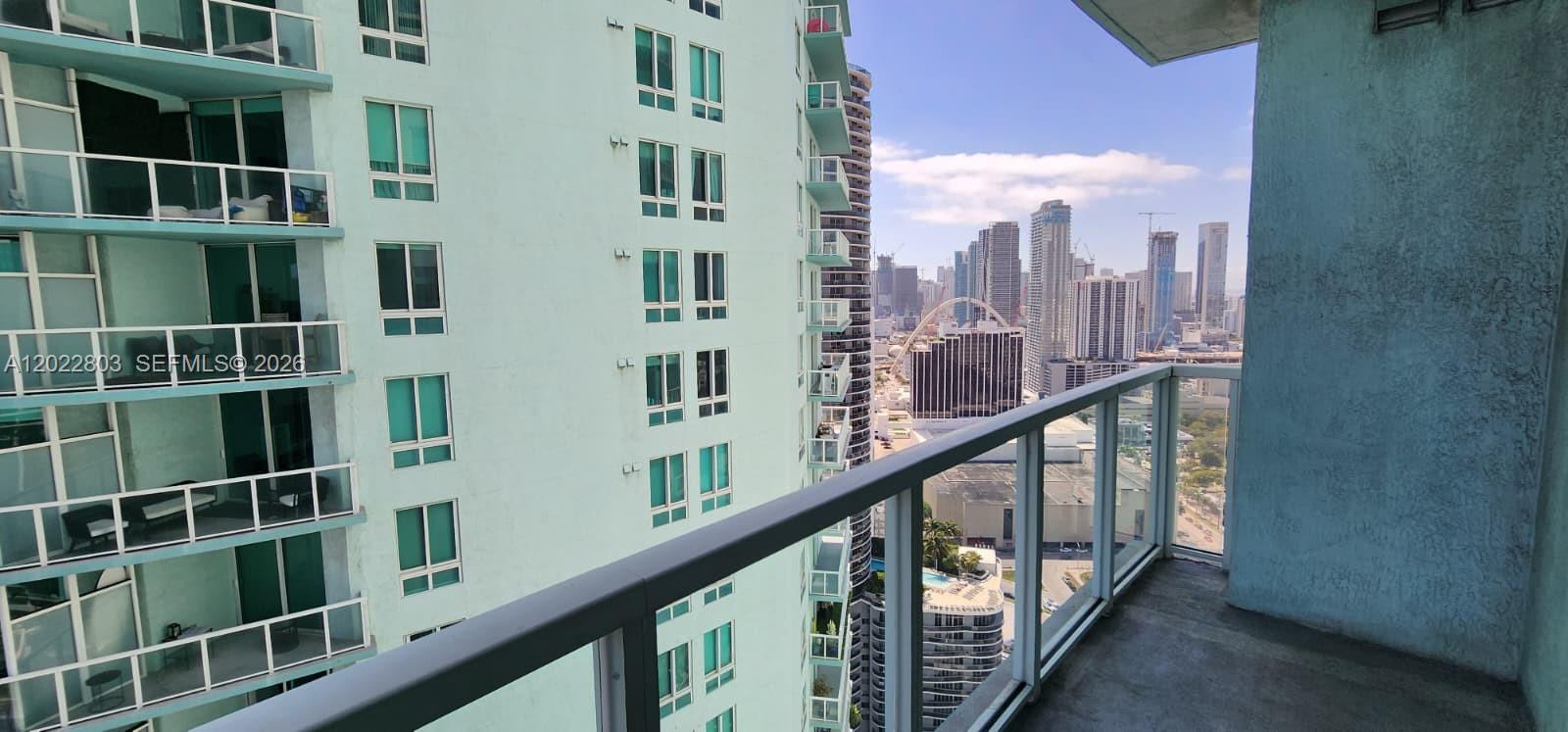 QUANTUM ON THE BAY CONDO - Residential