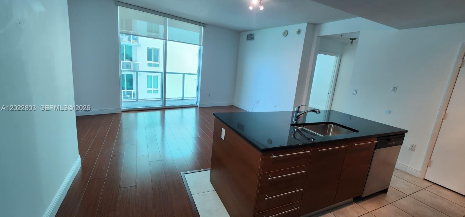 QUANTUM ON THE BAY CONDO - Residential