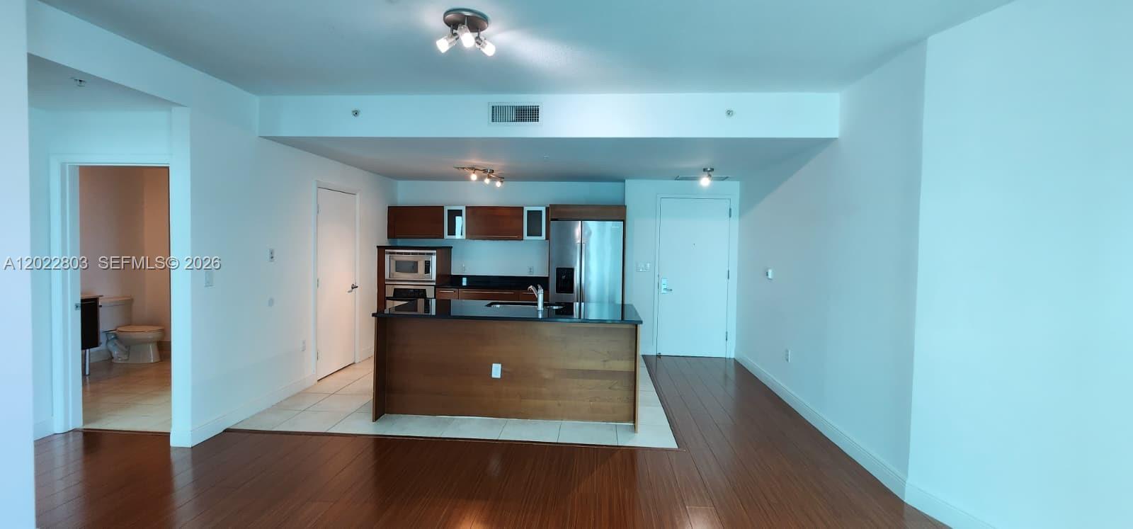 QUANTUM ON THE BAY CONDO - Residential