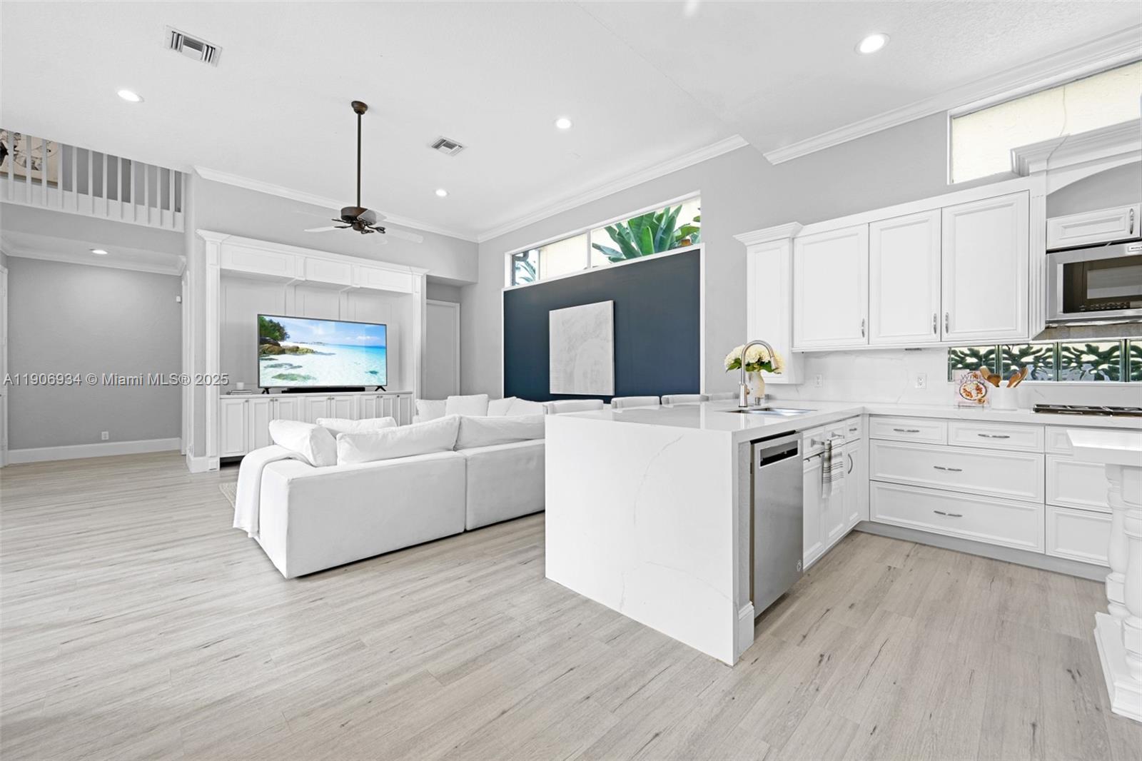 SHORES AT BOCA RATON PH 1 - Residential