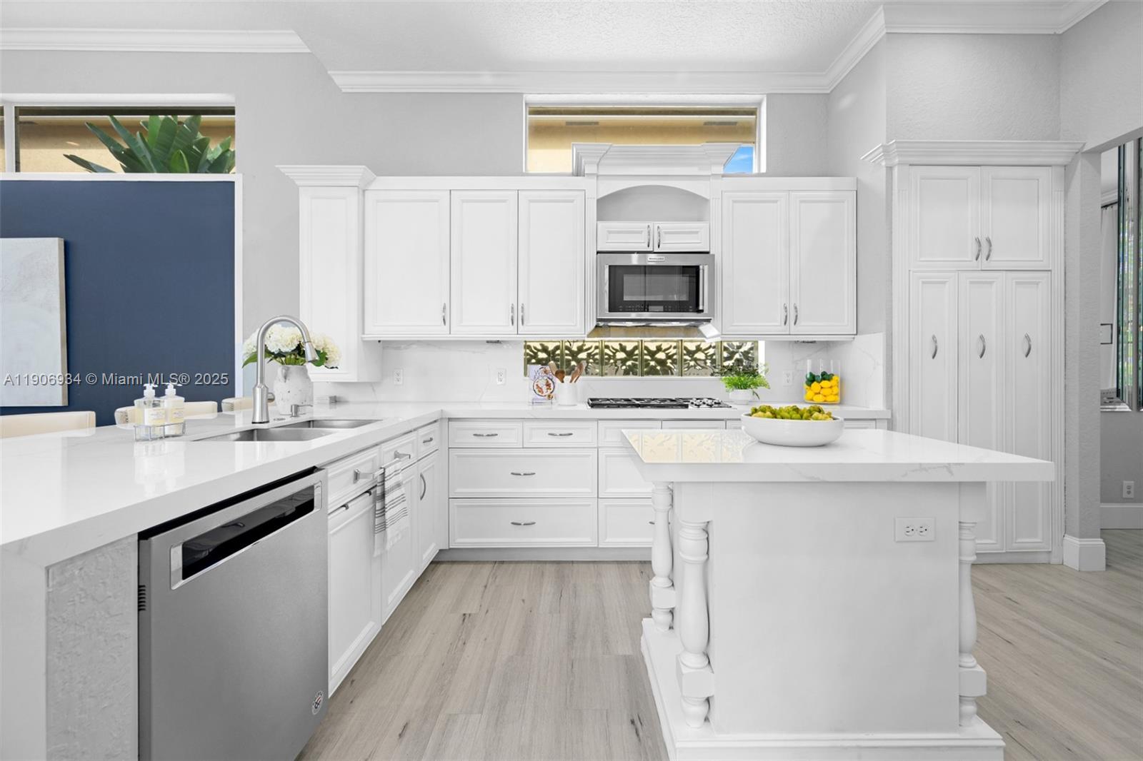 SHORES AT BOCA RATON PH 1 - Residential