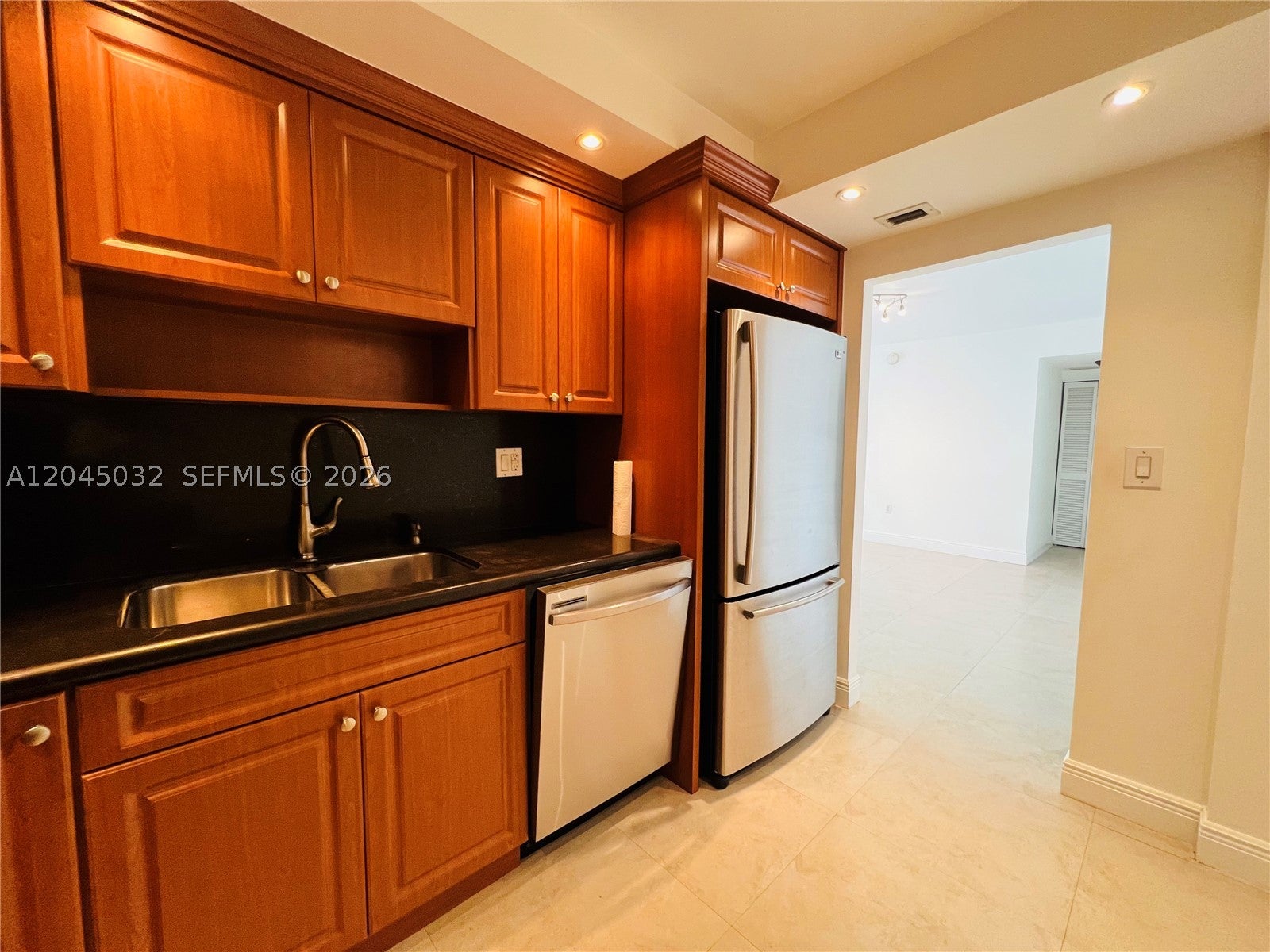 2333 Brickell Ave 210