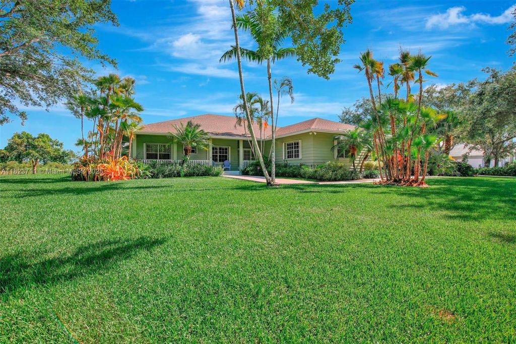 Photo of 20406 SW 54th Pl, Pembroke Pines, FL 33332 (MLS # A11823711)