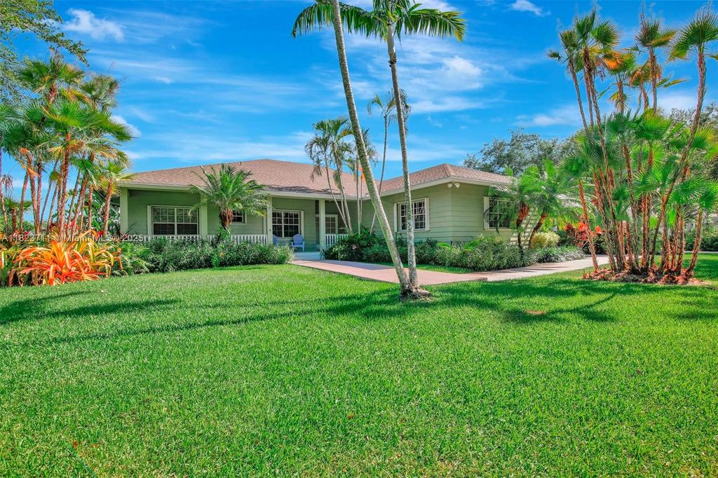 Photo of 20406 SW 54th Pl, Pembroke Pines, FL 33332 (MLS # A11823711)