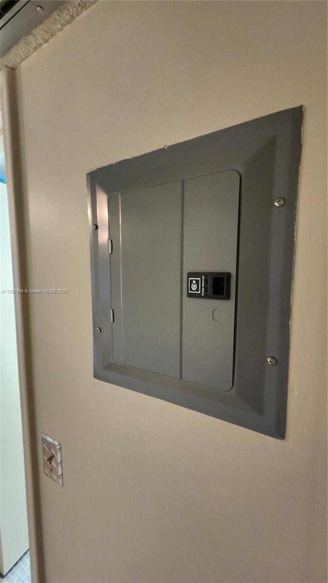 HARWOOD F CONDO - Residential