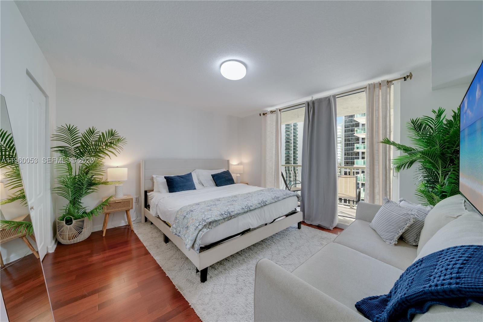 THE CLUB AT BRICKELL BAY - Residential Lease