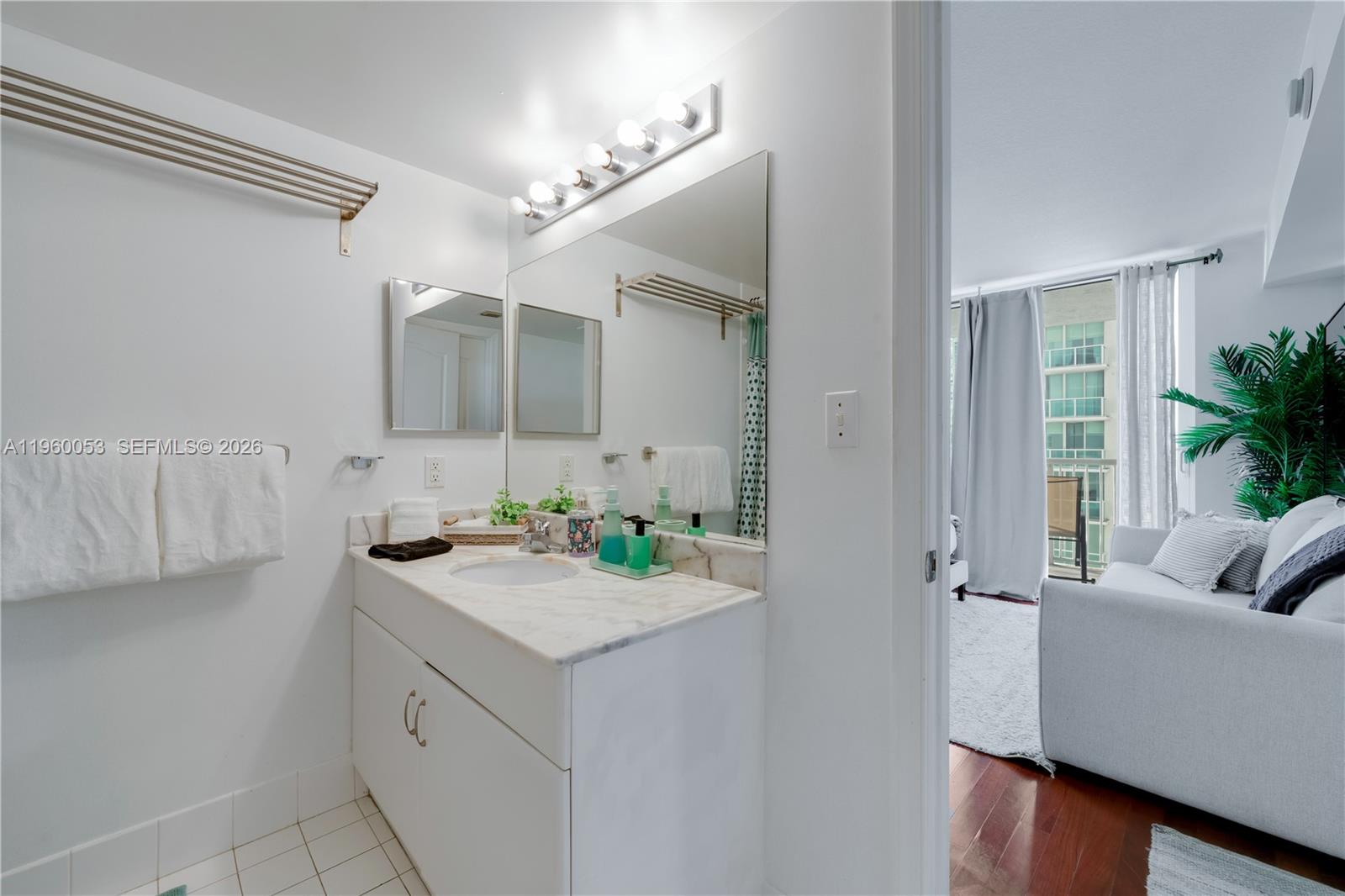 THE CLUB AT BRICKELL BAY - Residential Lease