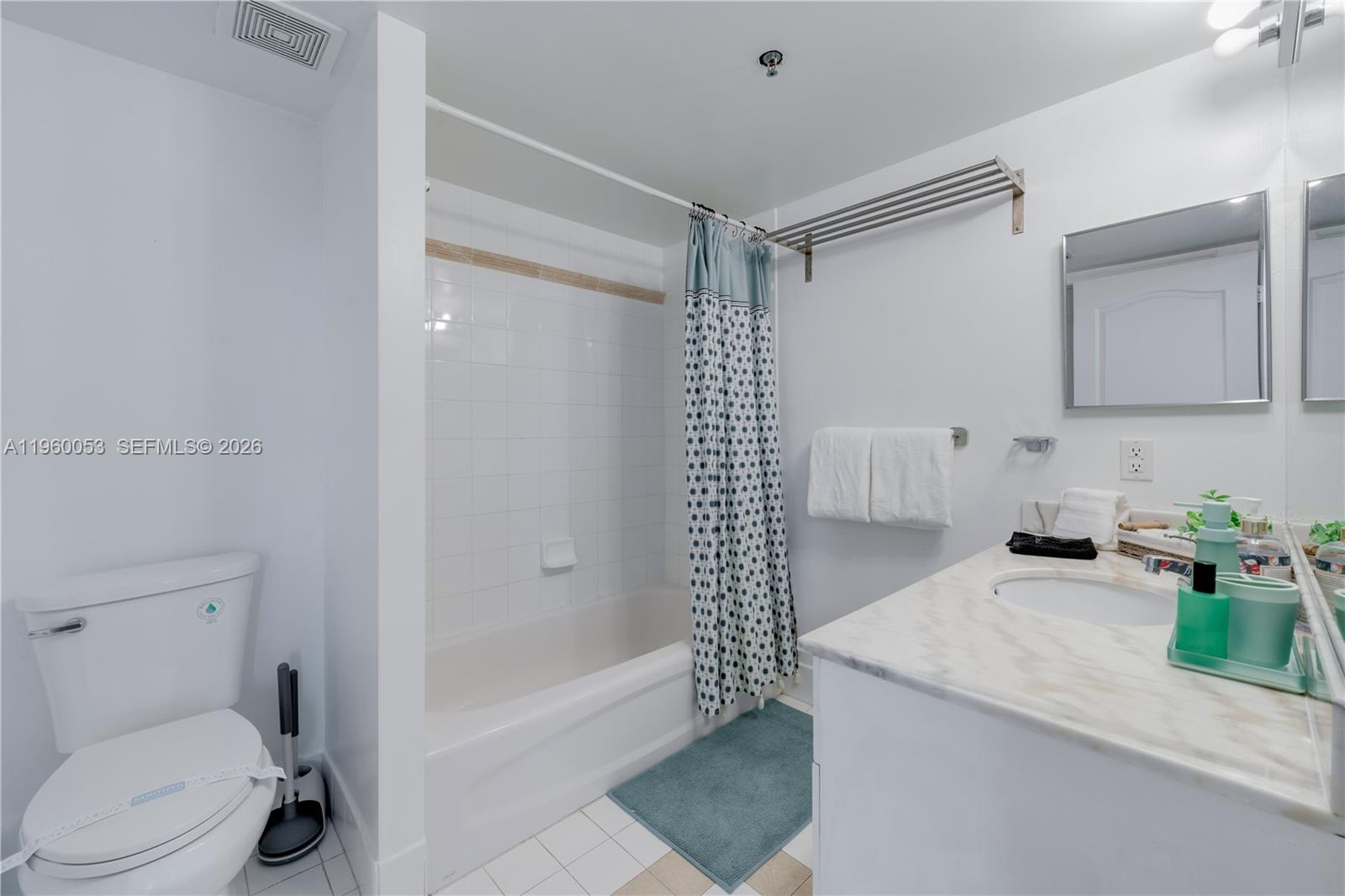 THE CLUB AT BRICKELL BAY - Residential Lease