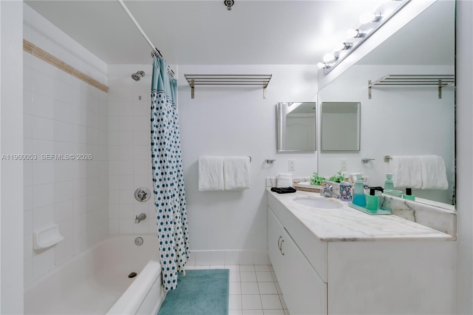 THE CLUB AT BRICKELL BAY - Residential Lease