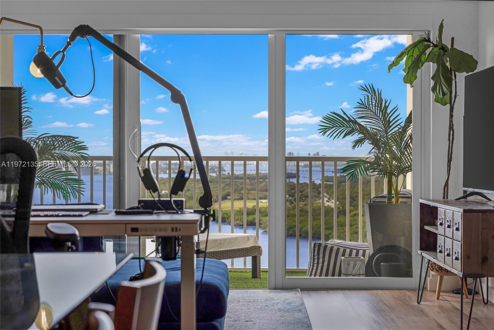 ARLEN HOUSE CONDO - Residential