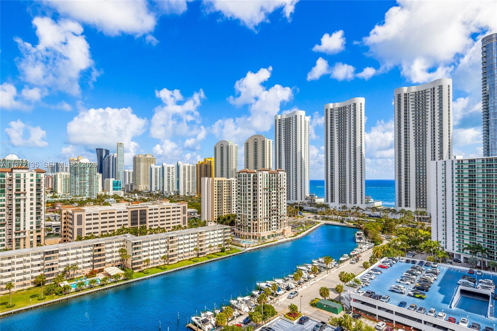 ARLEN HOUSE CONDO - Residential