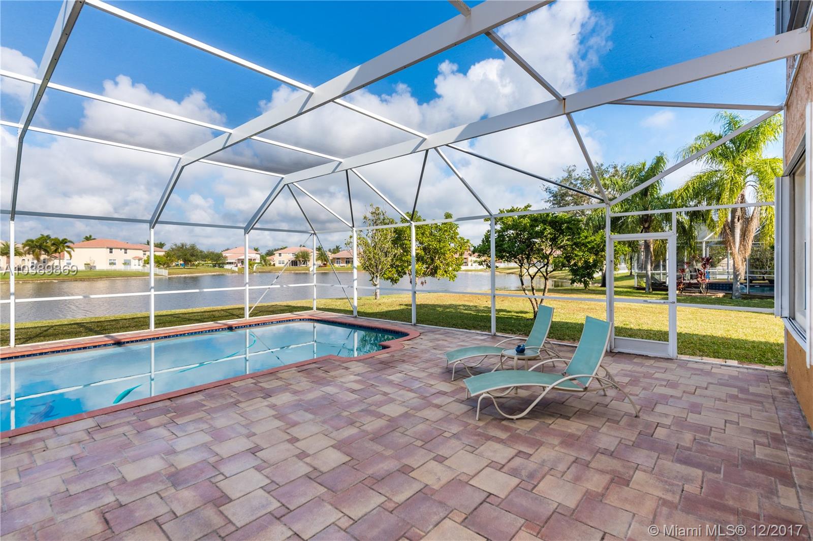 PEMBROKE FALLS PH 5 - Residential