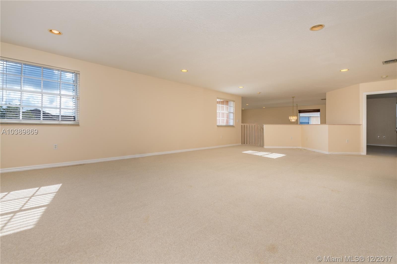 PEMBROKE FALLS PH 5 - Residential