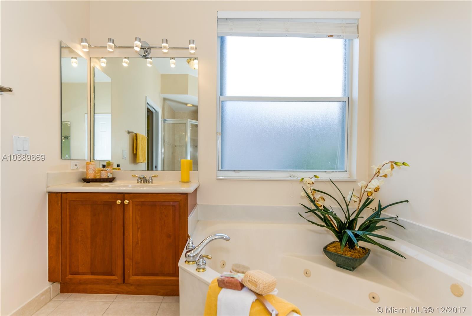 PEMBROKE FALLS PH 5 - Residential