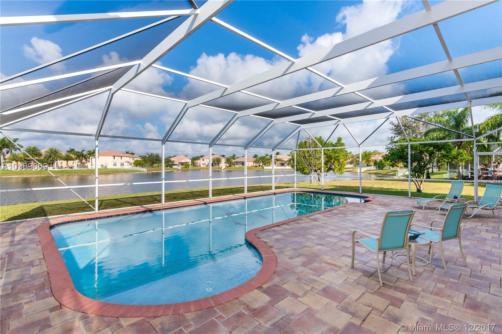 PEMBROKE FALLS PH 5 - Residential