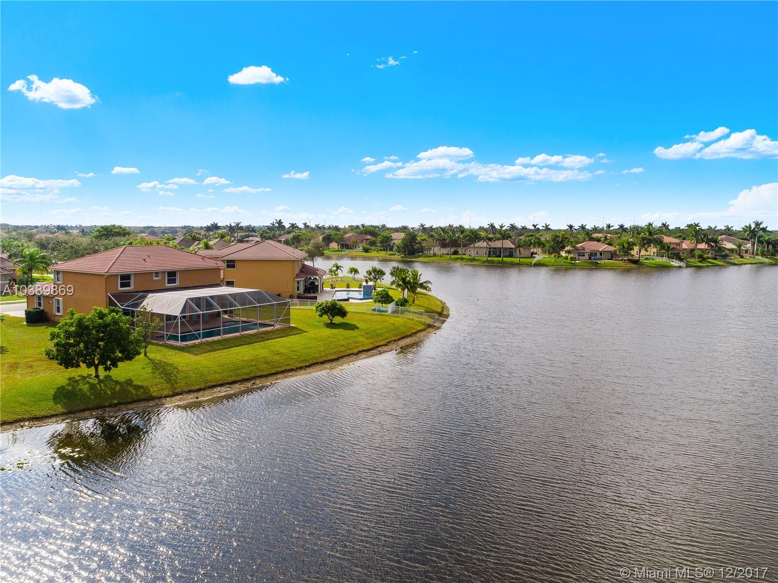 PEMBROKE FALLS PH 5 - Residential